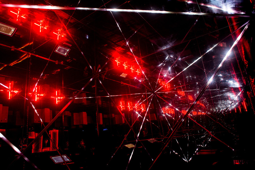 H·O·L·Y· 夜店-14