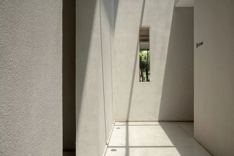 8个经典老建筑改造:老厂房、祖宅、乡村小学、空心村...
-147