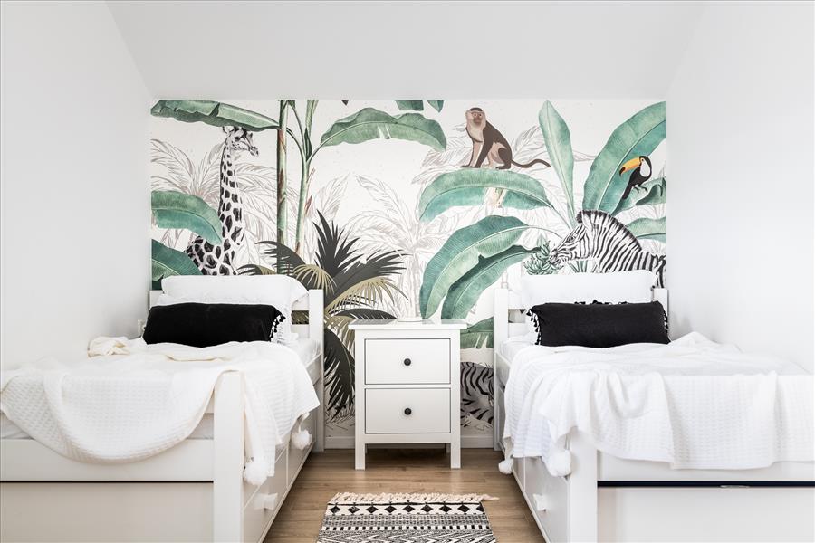 狭长的拉脱维亚式公寓精致设计丨室内设计师塔利·科恩·利德-56