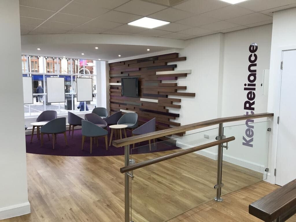 英国百年银行 Kent Reliance Maidstone 旗舰店设计-12