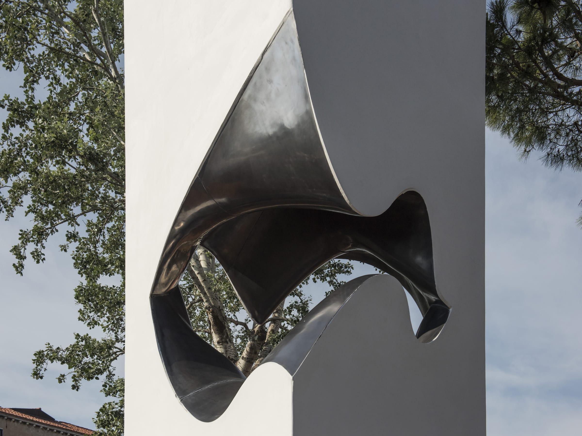 第16届威尼斯双年展上的艺术装置-8