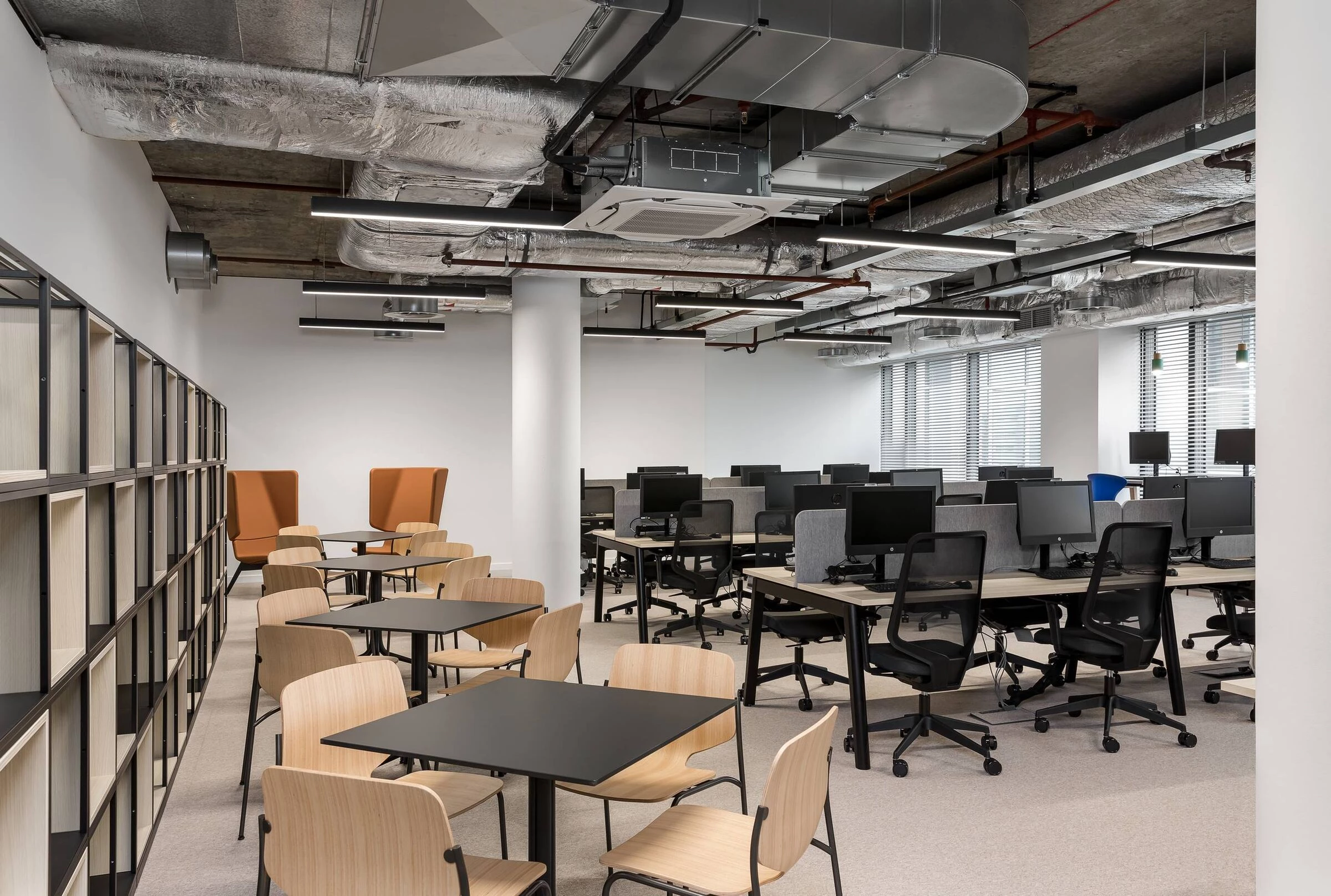 Anglia Ruskin University – 4th Floor-25