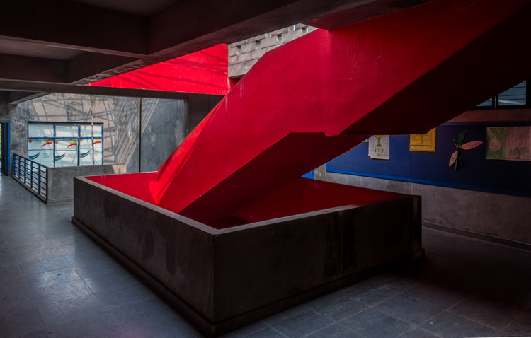 岩石中的智慧校园-29