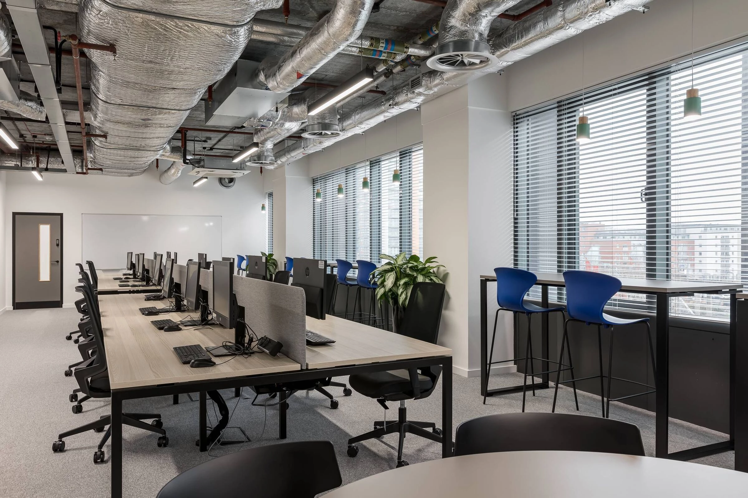 Anglia Ruskin University – 4th Floor-36