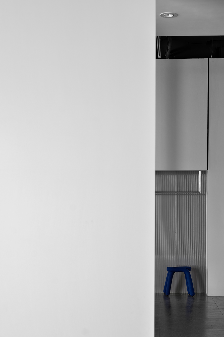 电影胶片般的动态感服饰店设计丨中国苏州丨苏州市不止设计顾问有限公司-10