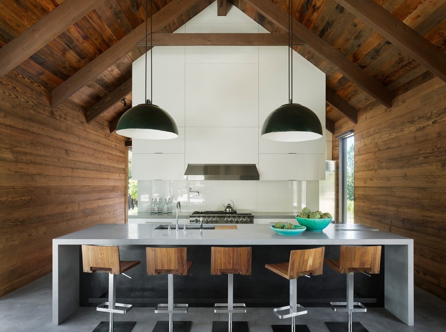 Sentinel Ridge Farmhouse Display Contemporary and Agrarian Aesthetics-9