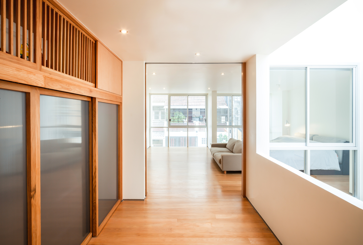 废弃联排别墅的轻盈翻新-40