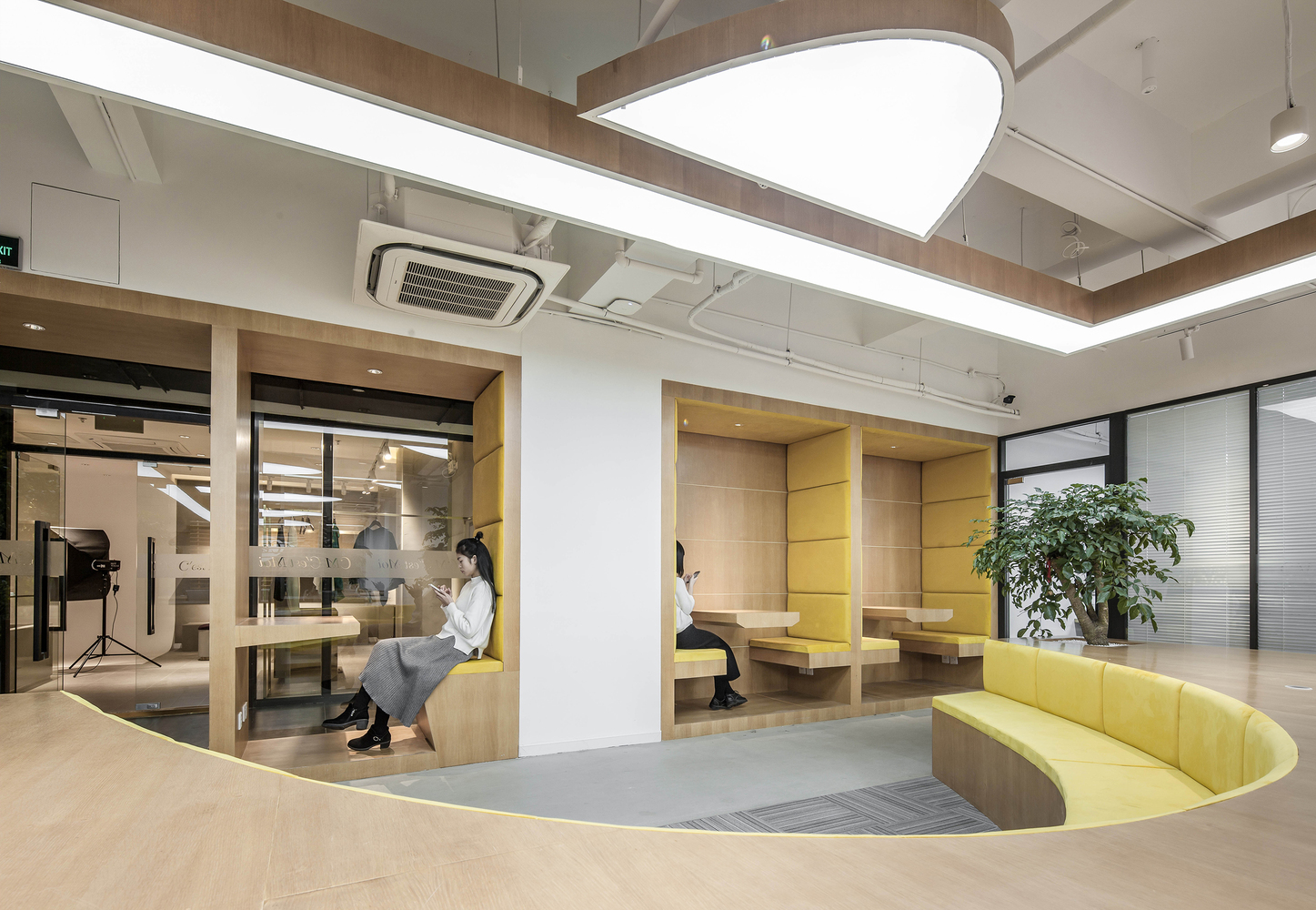 似我服装工作室 | 拓邦部落设计-21