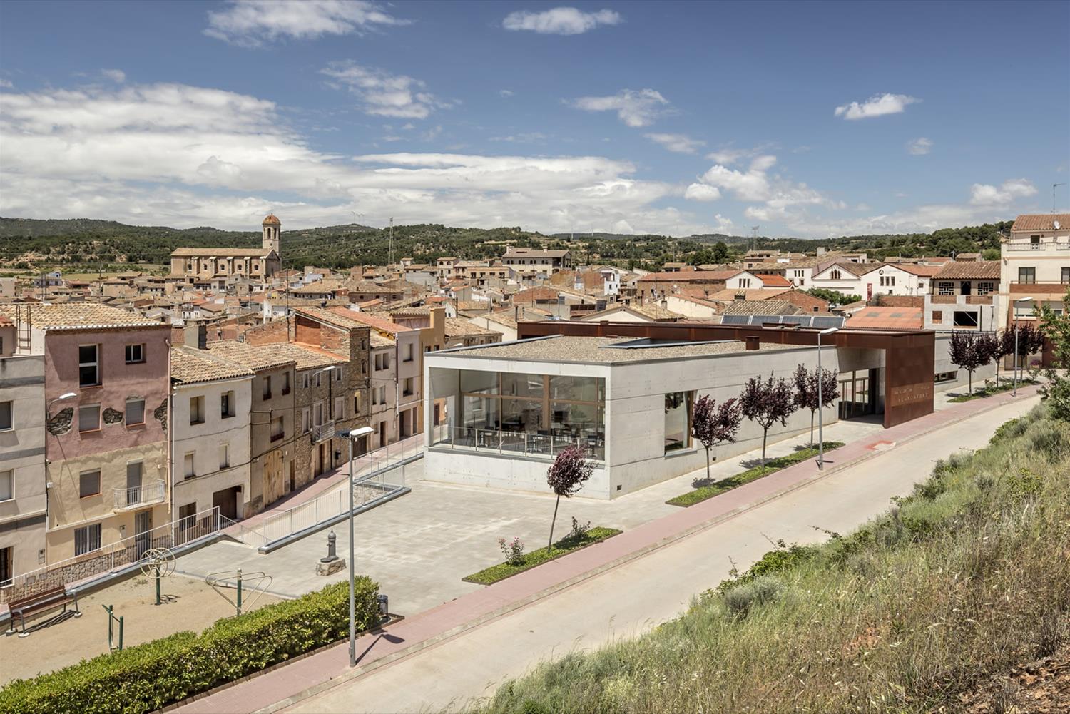 西班牙 Blancafort 老年中心 | 绿色环保，舒适温馨-1