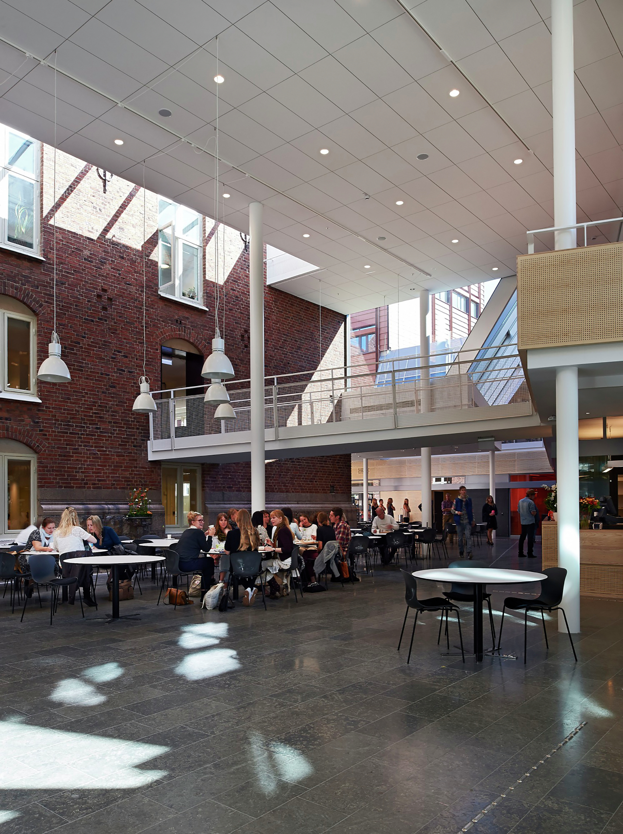 瑞典隆德大学图书馆设计-11