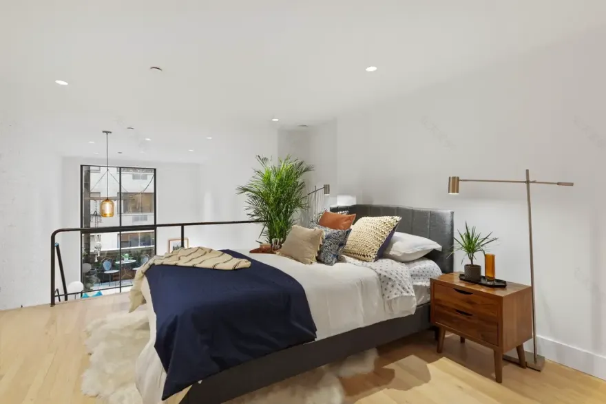 纽约格林威治村历史建筑中的温馨复式阁楼-10