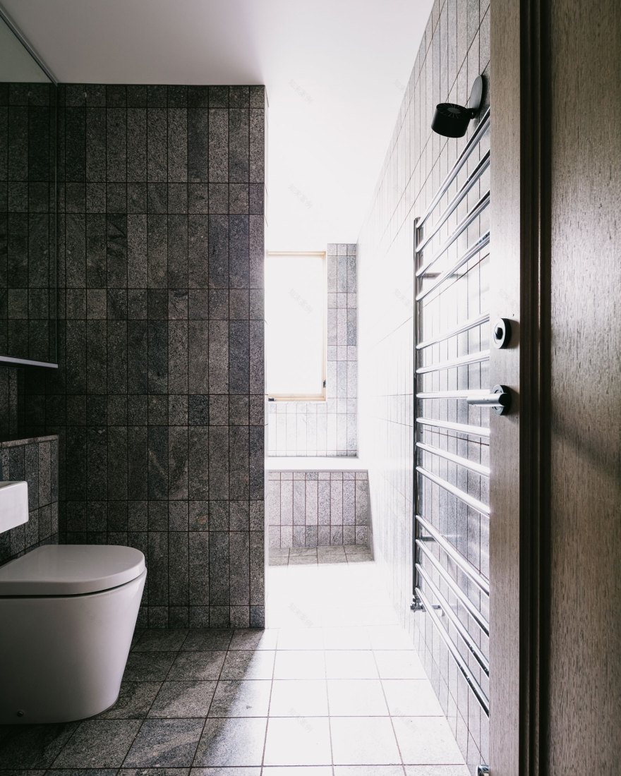 自然的温暖 · 埃尔伍德住宅丨澳大利亚丨B.E Architecture-23