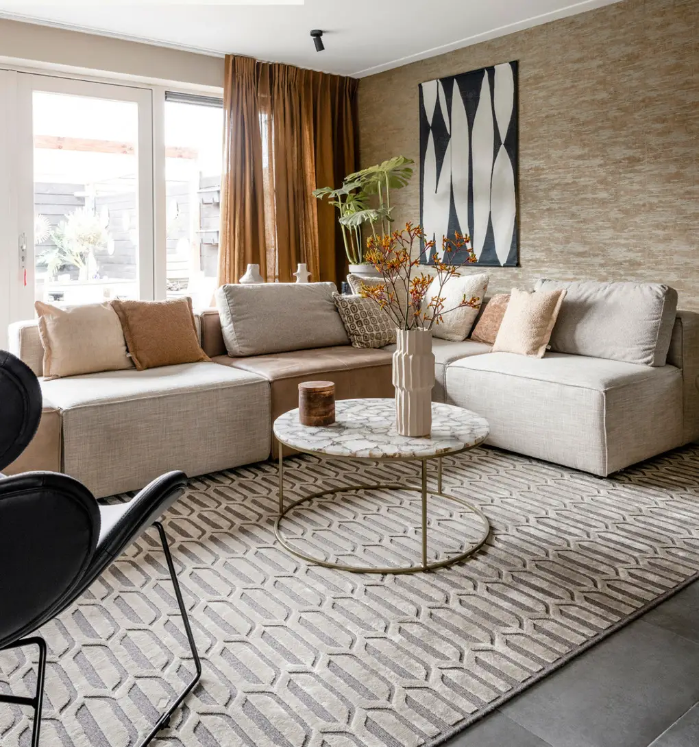 荷兰家庭暖意新居，现代风格融合设计师巧思-5