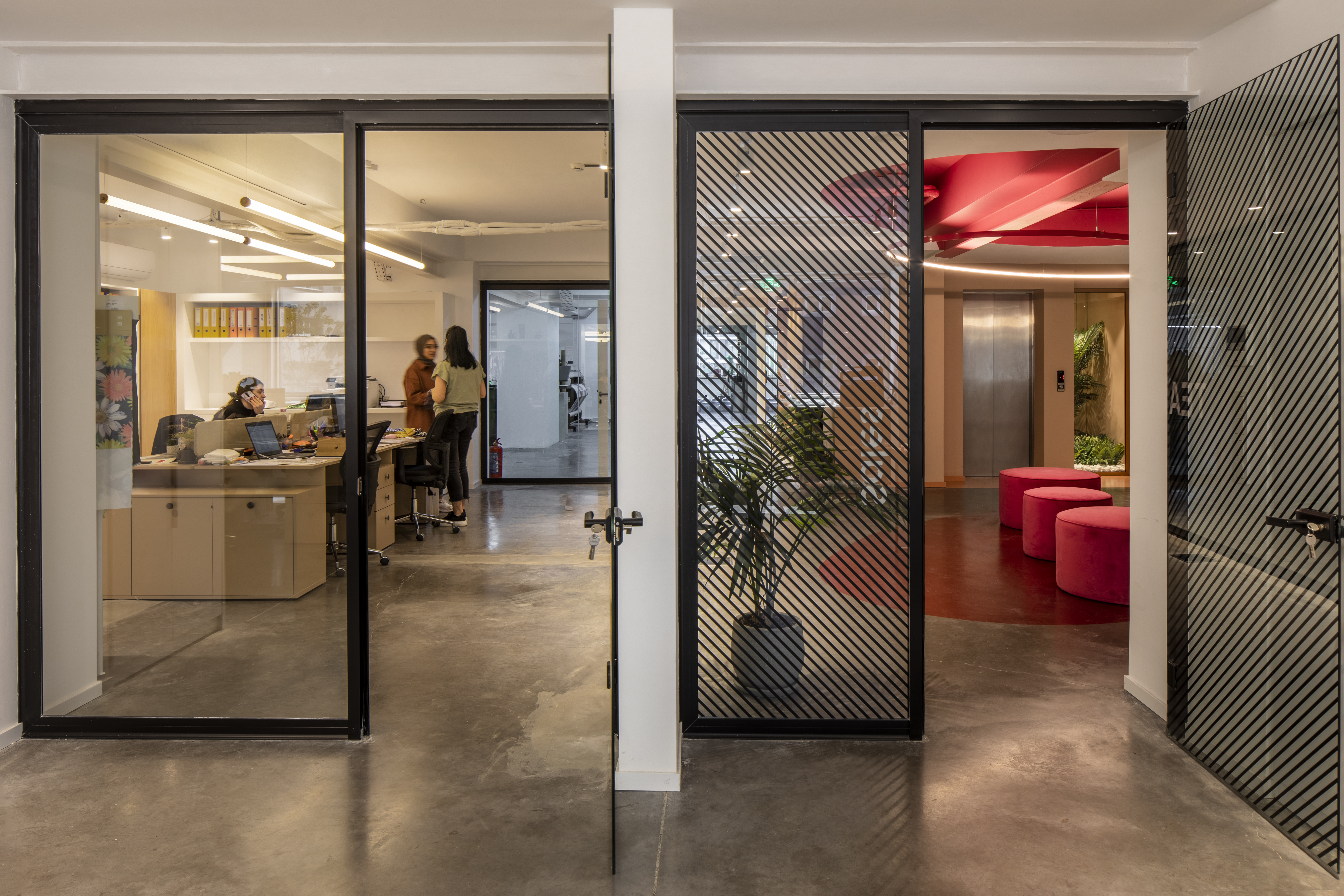 Elissa Stampa Bomonti Office-27