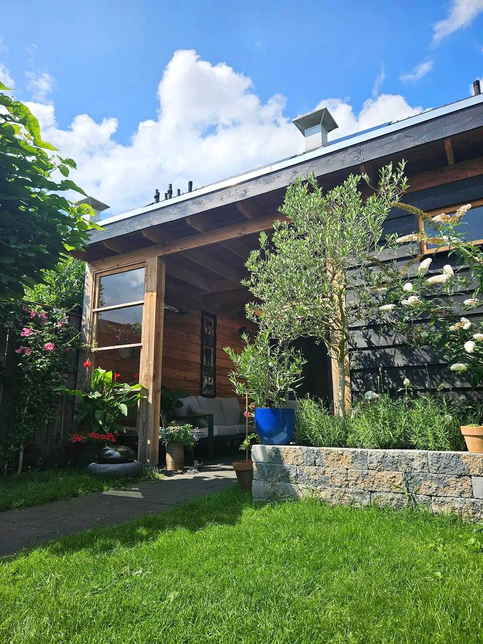 Margreet的带露台小花园丨荷兰阿森-28