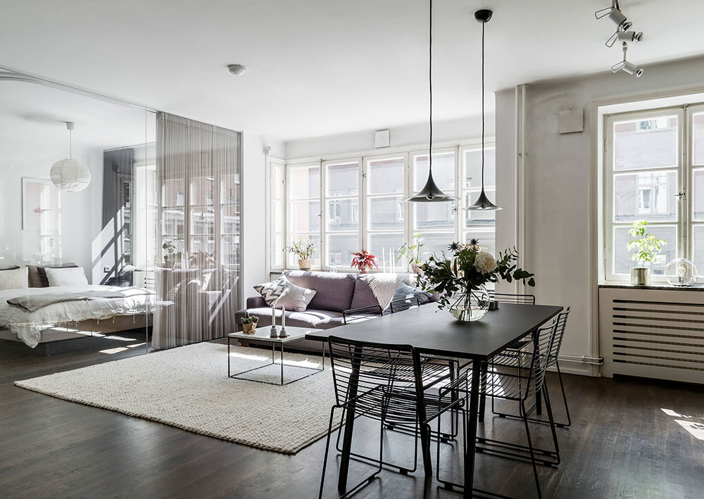 瑞典 65 平米开放式公寓 | 全透明卧室、亮丽铜墙、狭长衣帽间-2