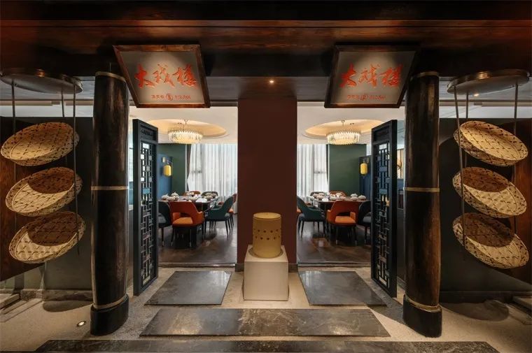 拉萨菌王府菌汤火锅餐厅丨中国拉萨丨成都震翅 SINCE SPACE 空间设计-14