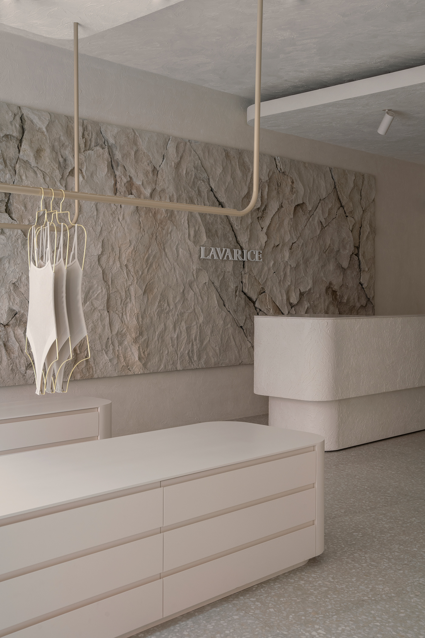 贪婪商店丨俄罗斯丨Roman Gulyaev,Maria Tsakharias-21