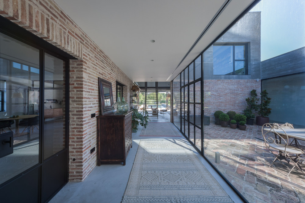 西班牙"Mouette 之家" | 融入环境的室内设计-48