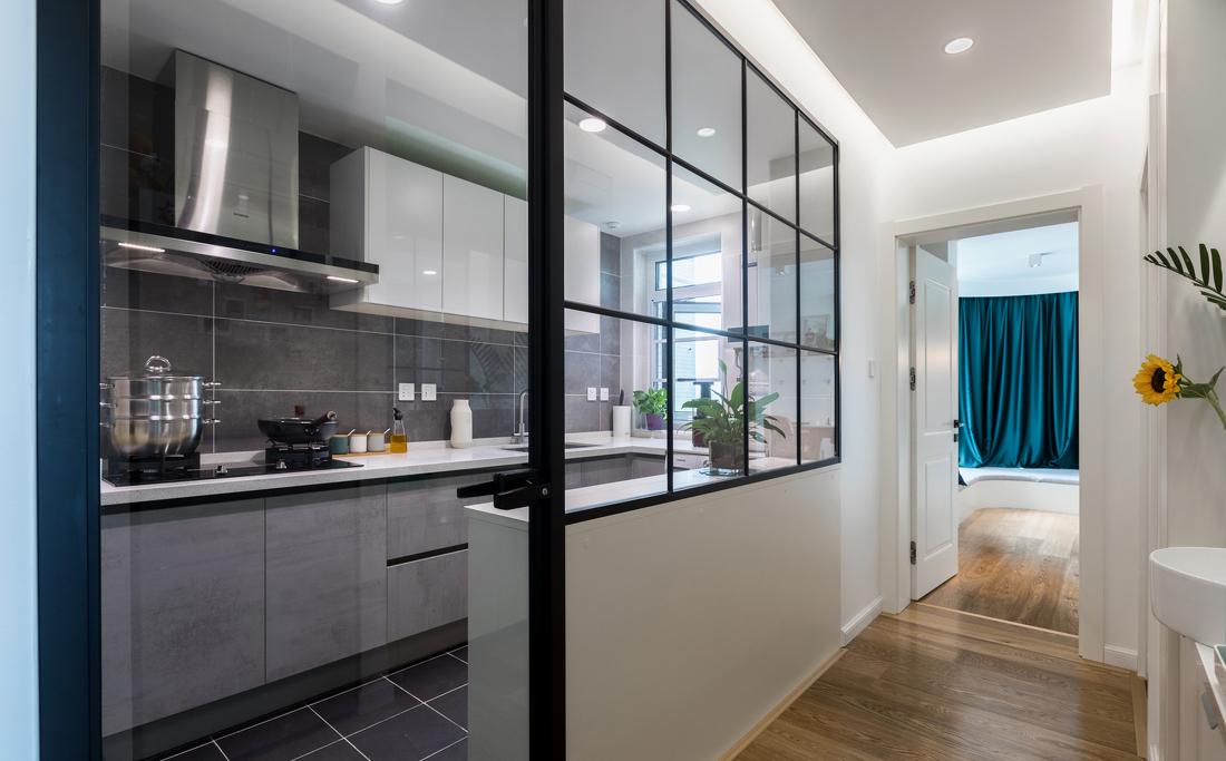 湖绿与复古棕的时尚碰撞-10