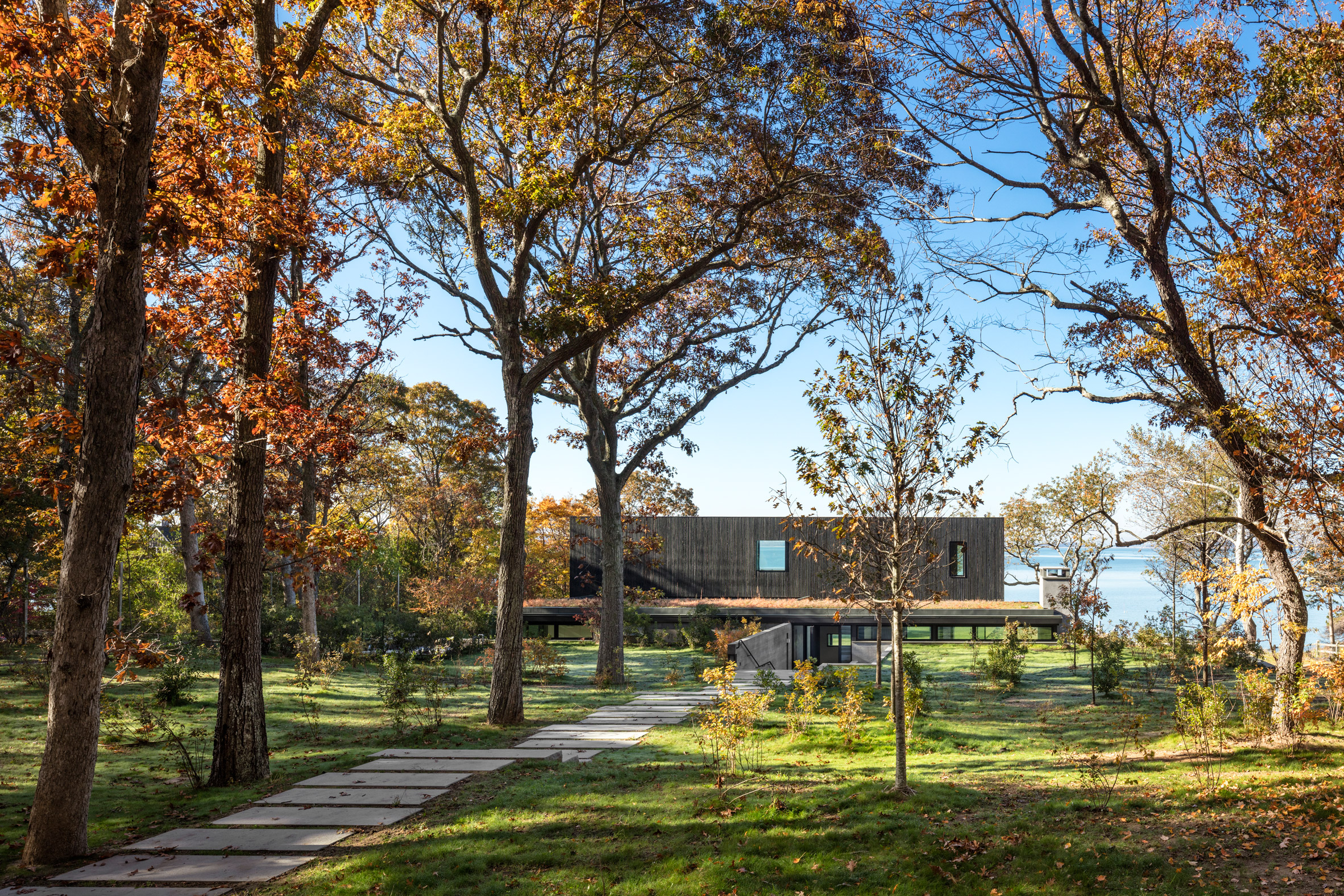 Shore House by Leroy Street Studio overlooks a Long Island bay-2