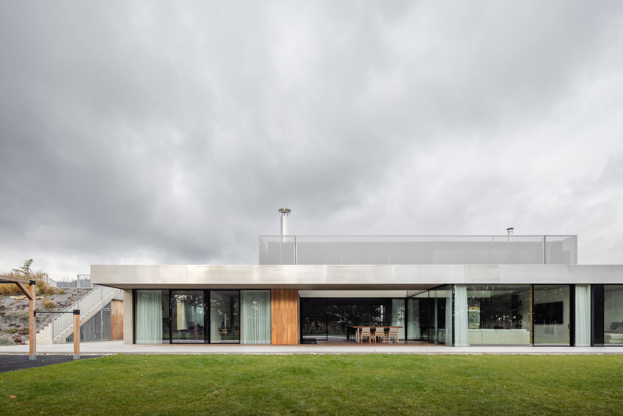 Zasadený House丨斯洛伐克丨Pauliny Hovorka Architekti-12