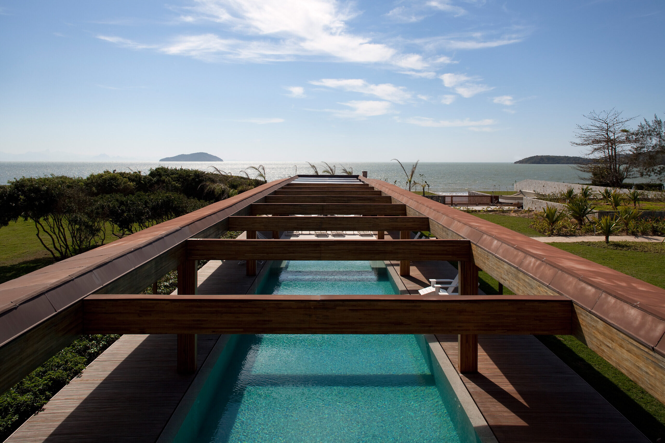 RW 住宅（注：RW在未明确其含义时，可直接保留英文缩写，House常见释义为住宅、房子 ） -37