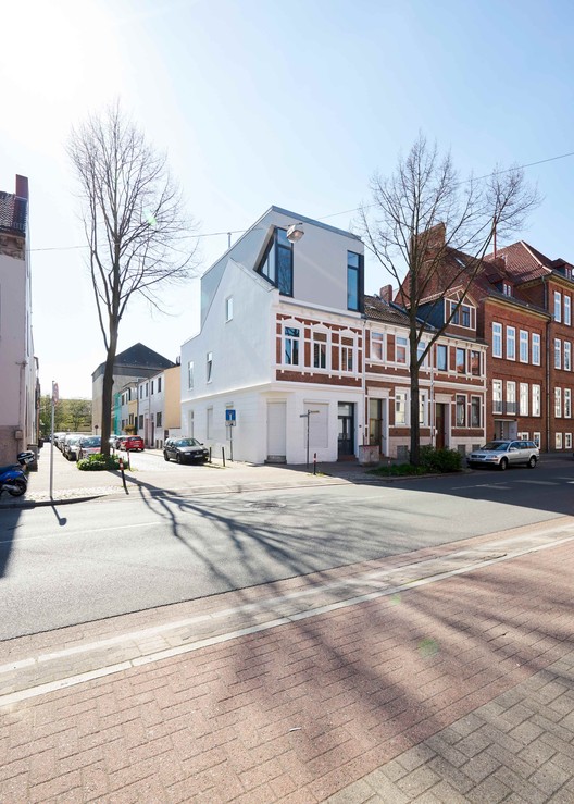 不来梅排屋的“帽子”设计-15