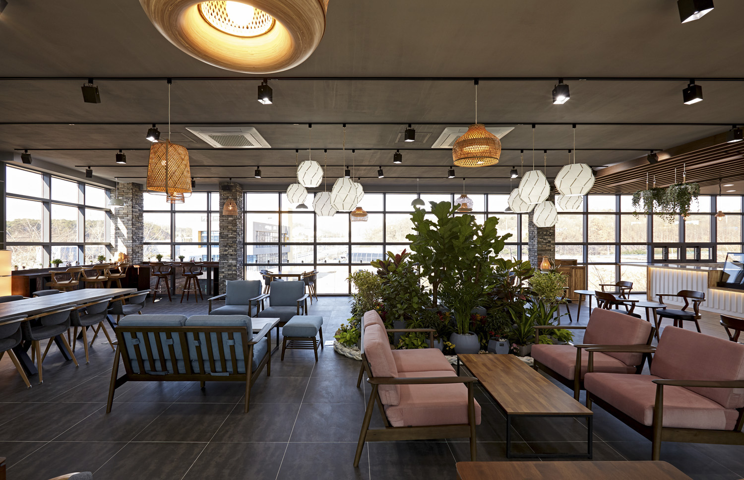 韩国 Osan 综合服务中心的青年咖啡馆设计-3