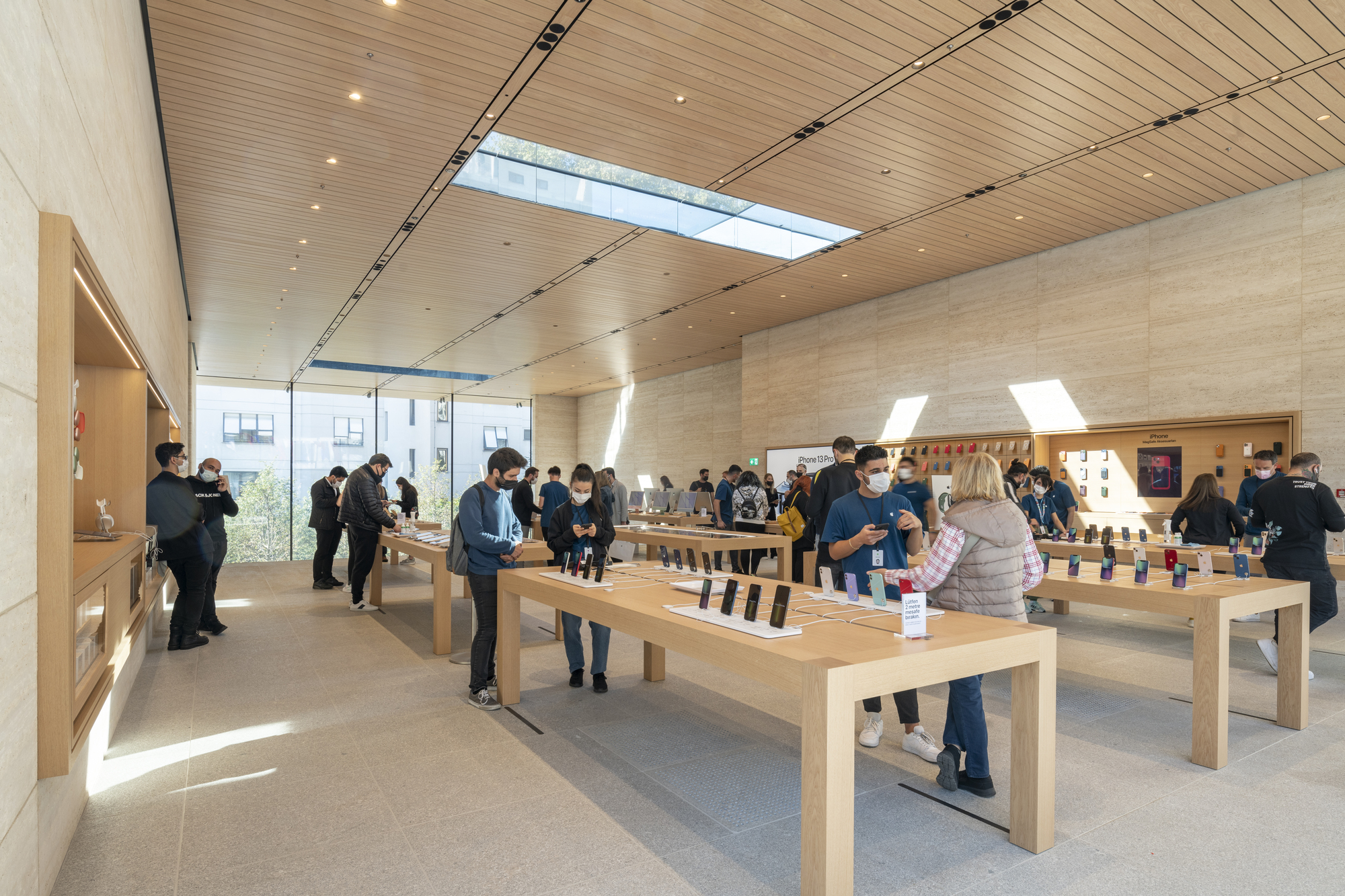 苹果巴格达大街丨土耳其伊斯坦布尔丨Foster + Partners-14