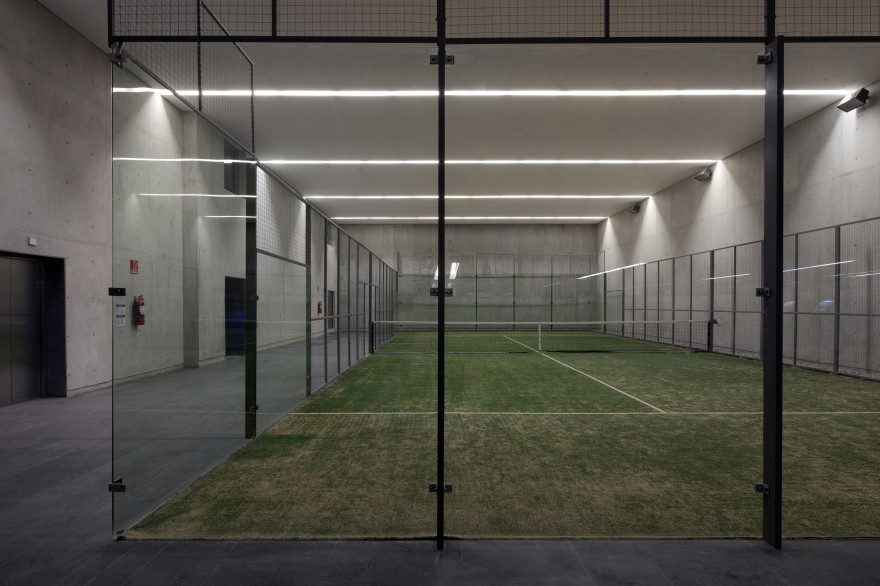 墨西哥城市区里的绿色家园-20