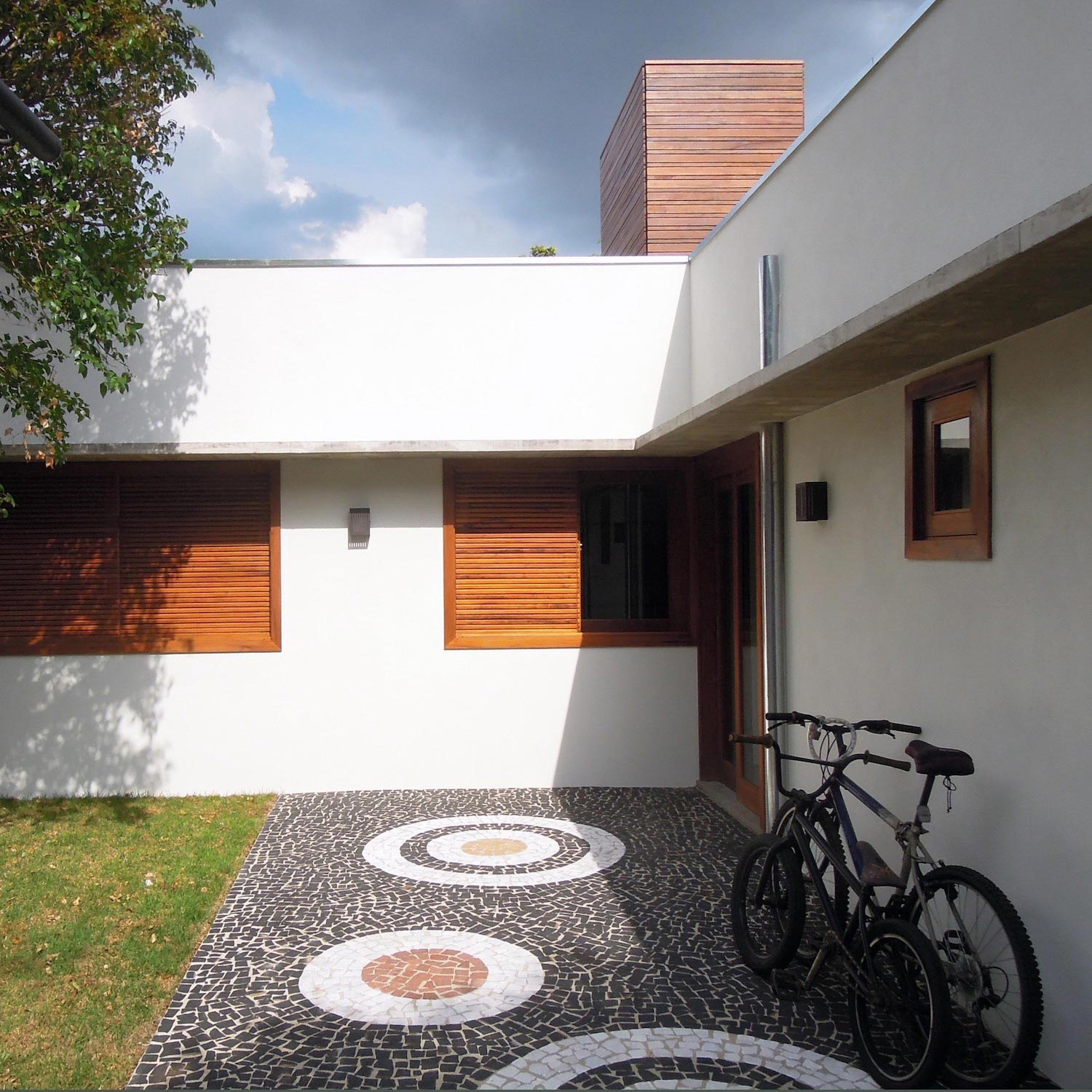 Simple and comfortable atmosphere created by raw materials, the use of concrete, rustic wood, and apparent pipes   Page 2 of 2   CAANdesign  Architecture and home design blog-3