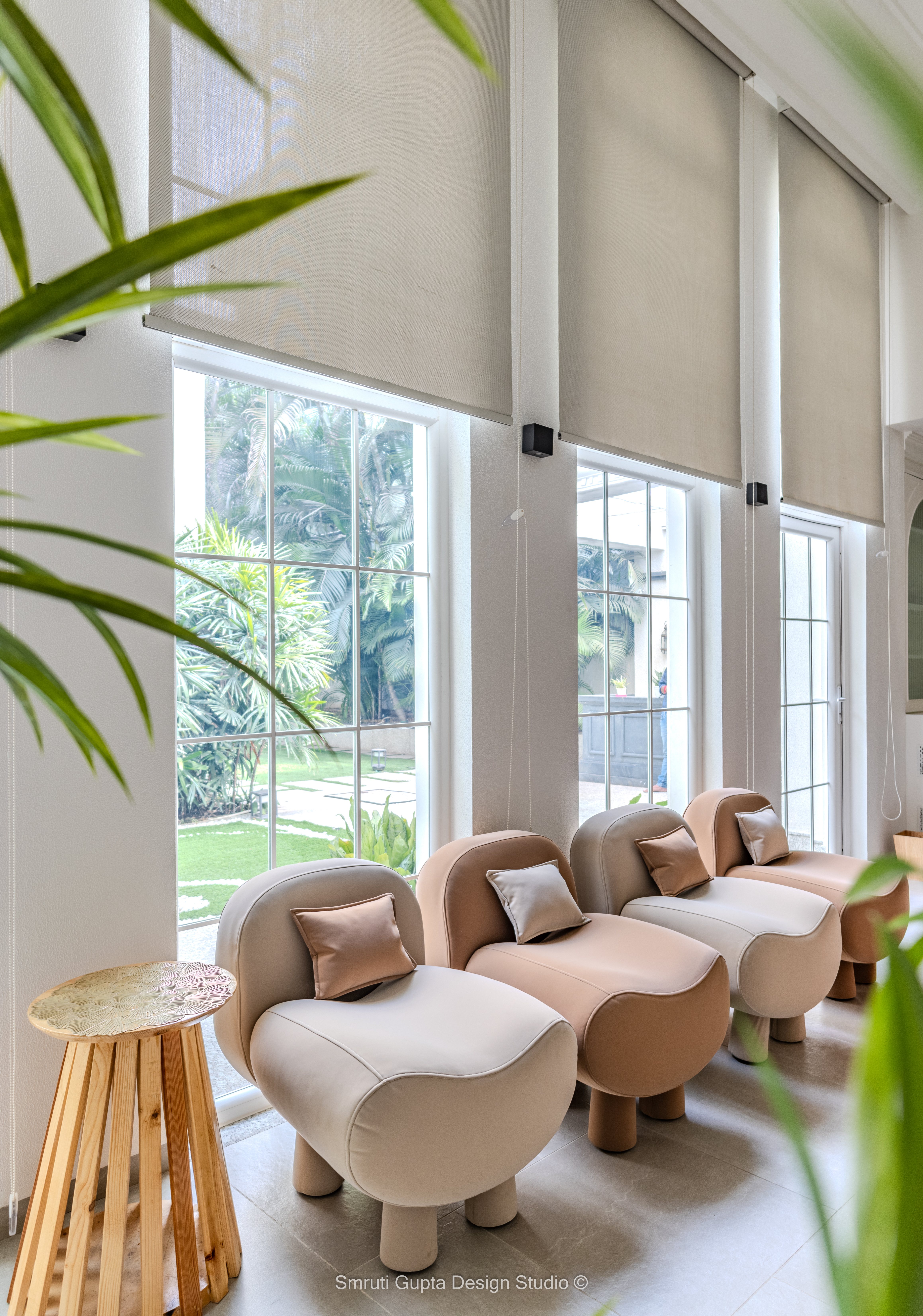 An Elegant Modern-Classic Bungalow-10