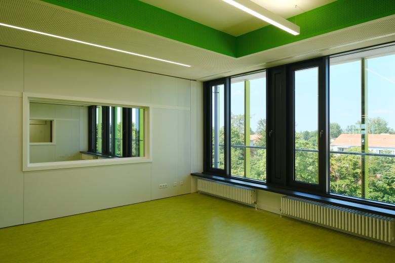 Krug Grossmann Architekten丨Neubau Grund- und Mittelschule mit Sporthalle an der Bernaysstraße丨德国-18