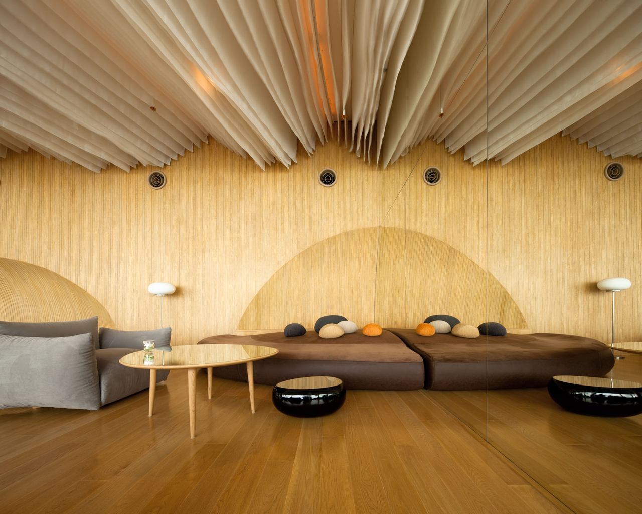 hilton pattaya lobby bar and linkage spaces-12