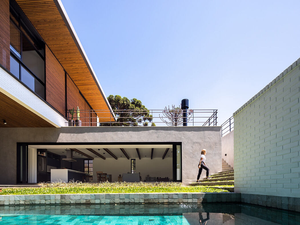 巴西 AC 住宅——自然地形与室内设计的完美融合-2