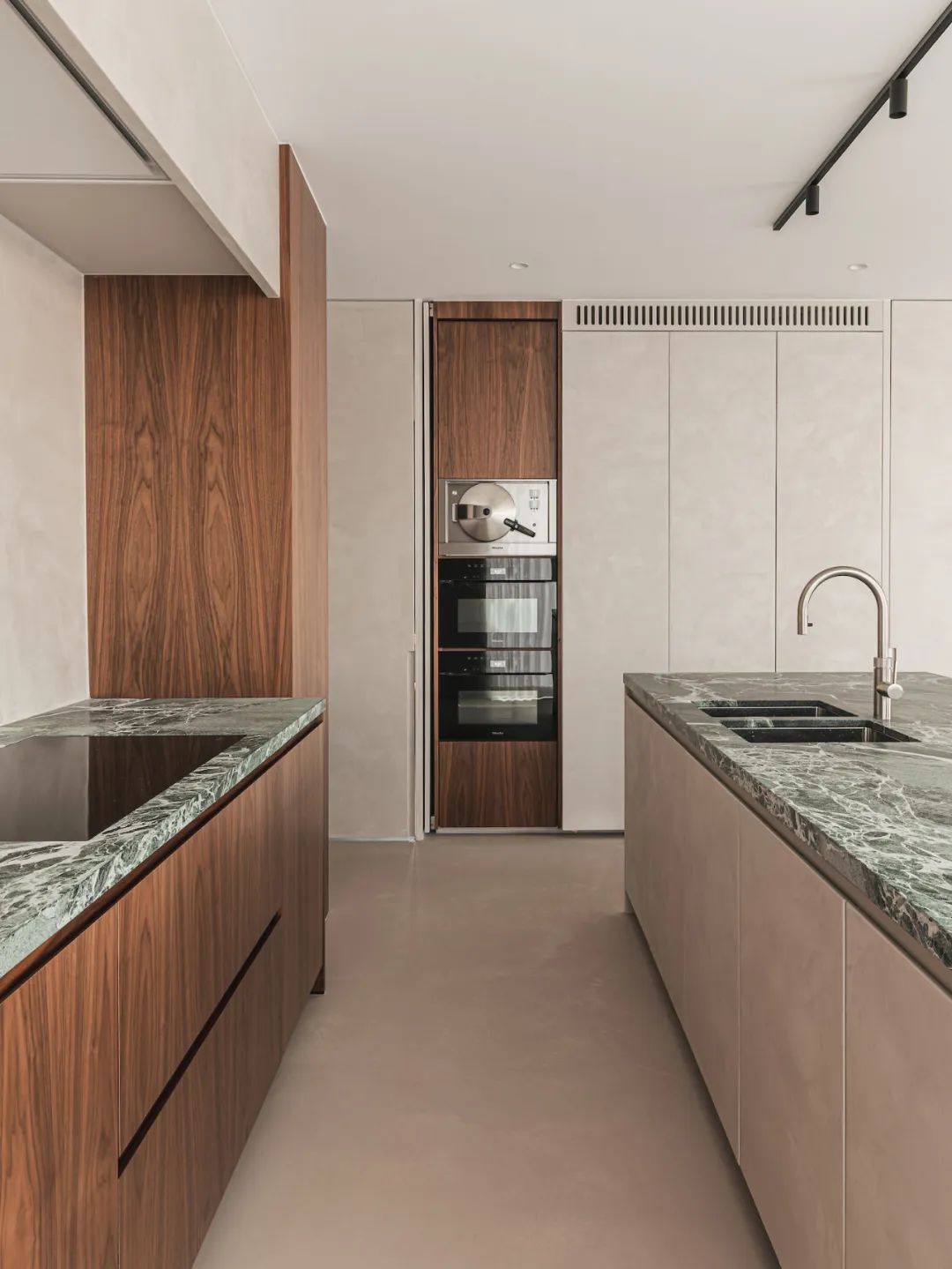 绿色 Verde Alpi 大理石的温暖之家丨比利时丨比利时设计师 Laura Calleeuw-9