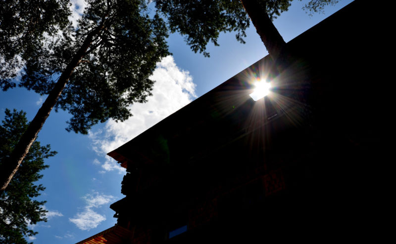 拉古纳酒店***

注：这里***一般代表酒店星级标识，但在中文里通常不直接照搬这种形式，可根据实际情况补充说明该酒店为三星级酒店 丨KM rubaszkiewicz ARCHITEKCI-1