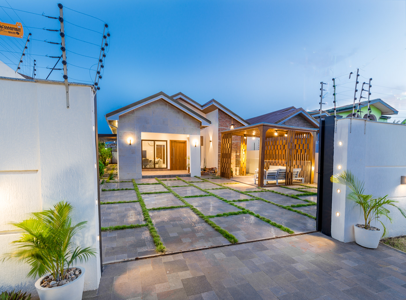 Contemporary Smart Town House-2