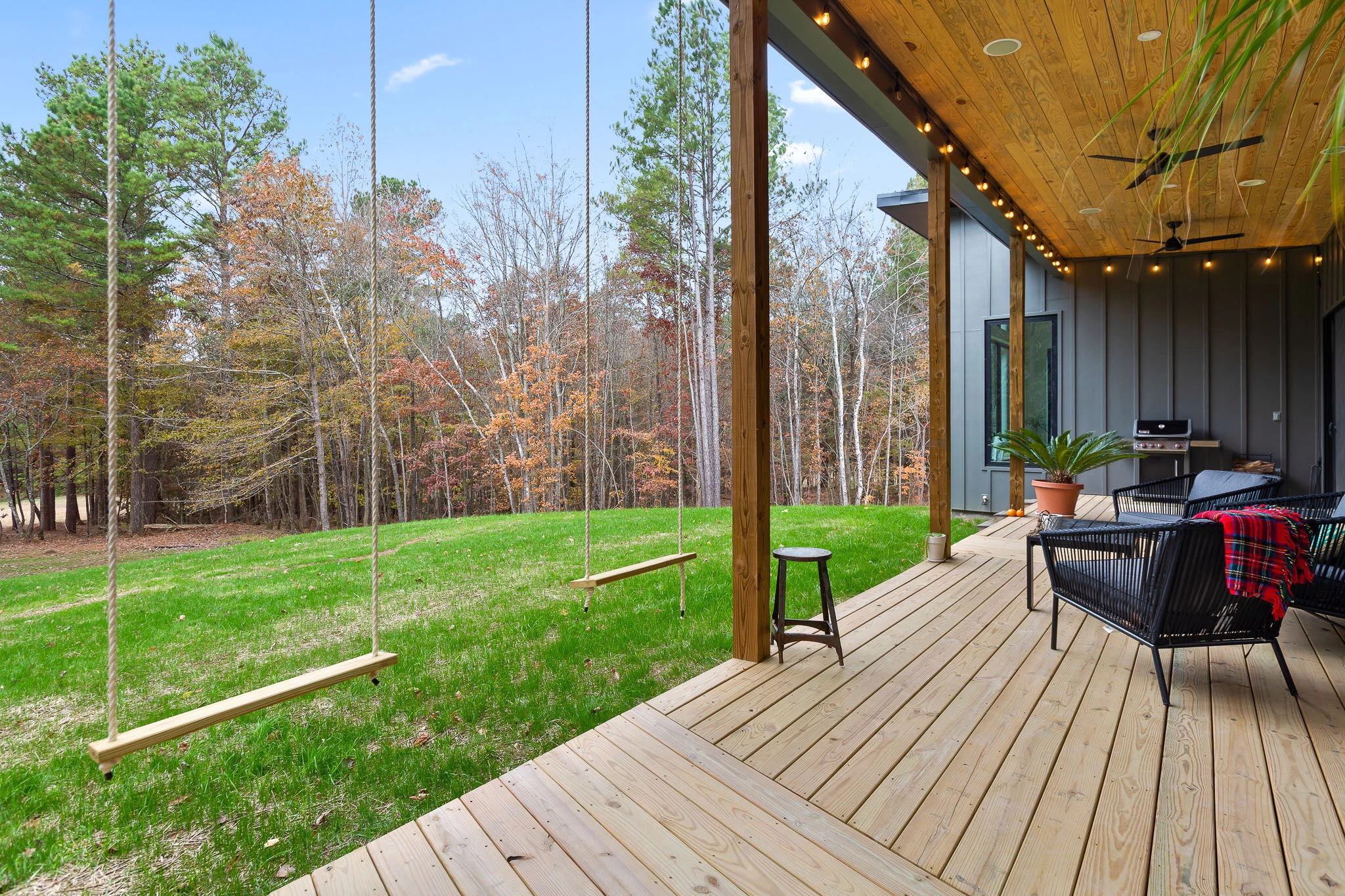 美国田纳西州查塔努加的现代宜居别墅-14