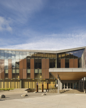 Alaska State Library Archives Museum / Hacker Architects