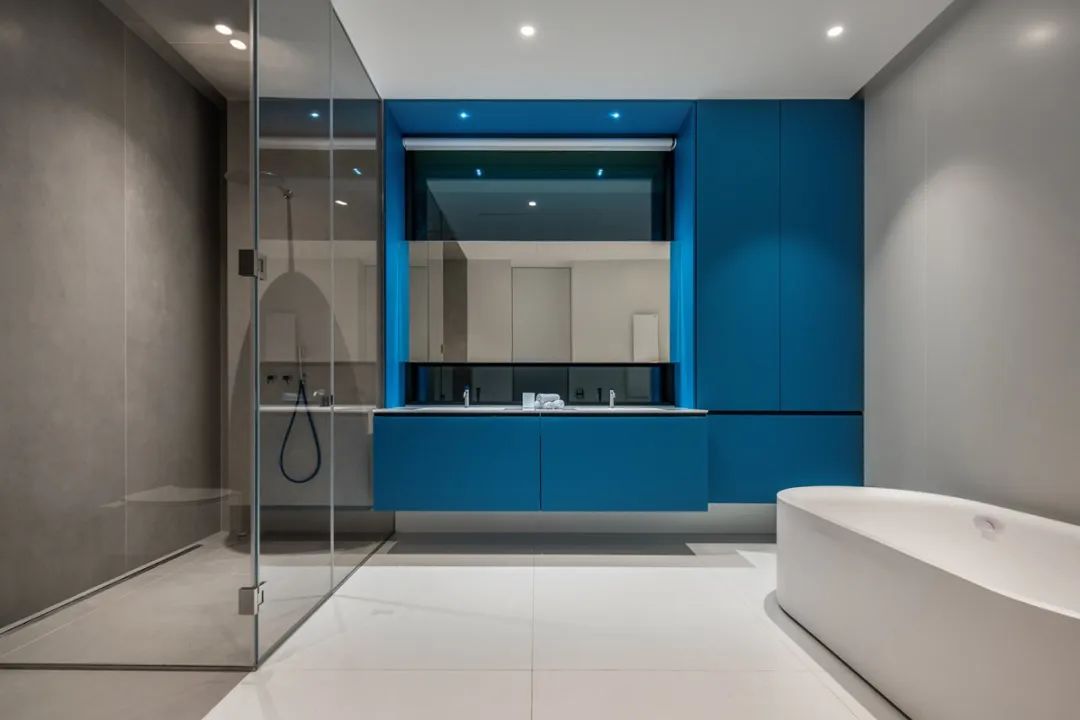 725㎡极简主义别墅,自然之美与生活品质的完美融合-49