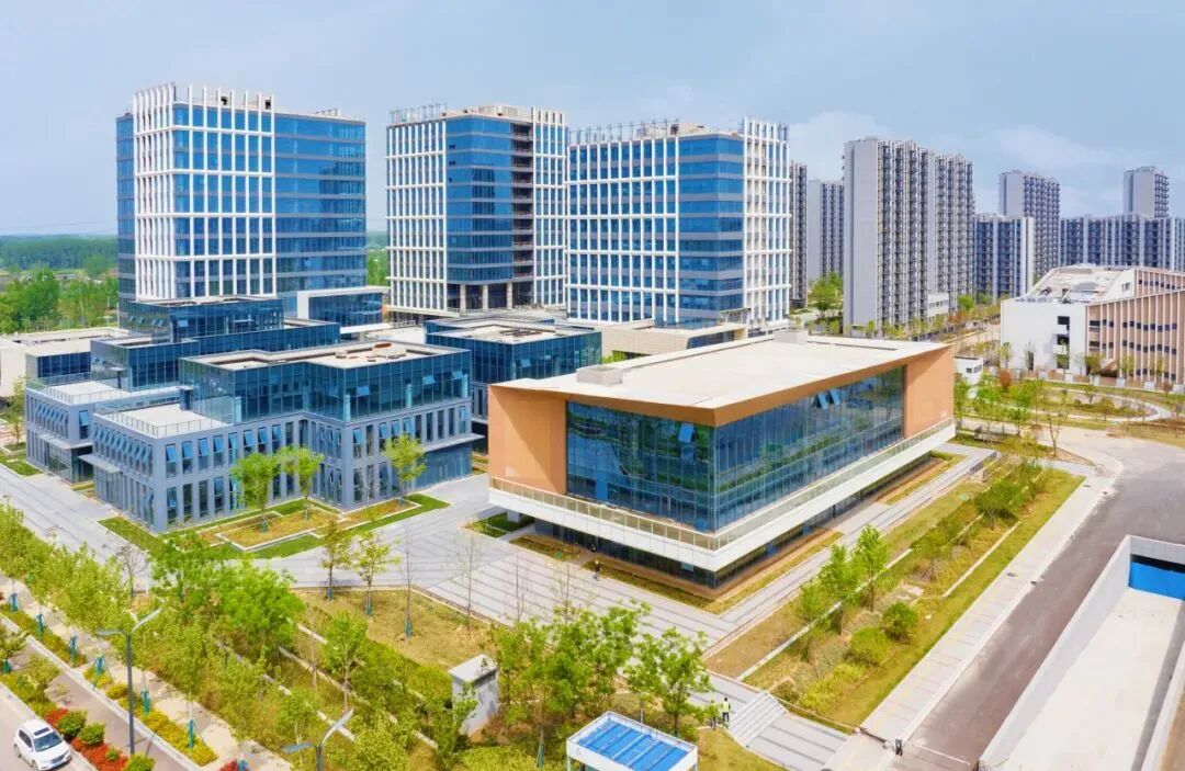 数字产业新地标！中建八局郑州鲲鹏软件小镇项目竣工-49