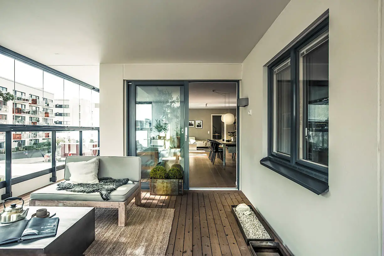 顶层阳光房设计，金属烟囱成亮点-11