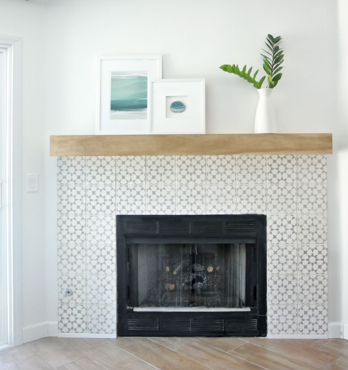 30 Tips to DIY and Decorate Your Fireplace Mantel Shelf-11