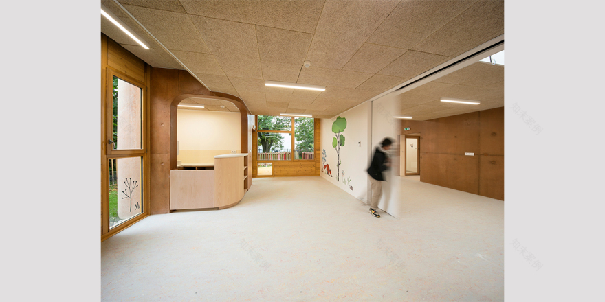 Pôle petite enfance aux couleurs locales - CoCo architectureCoCo architecture-9