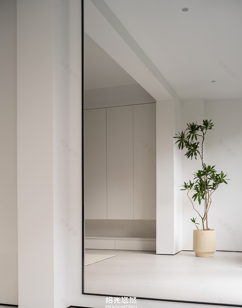 富有灵魂的纯白居所-19