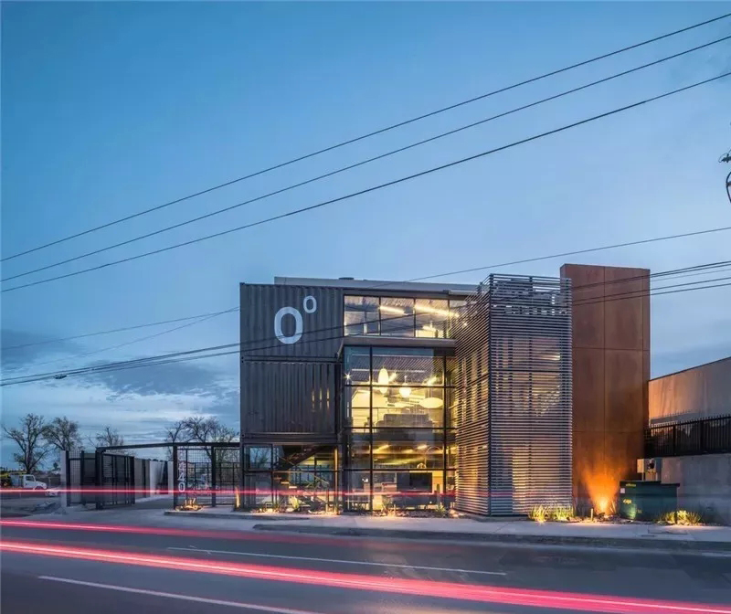 加拿大集装箱创新现代风办公楼-0