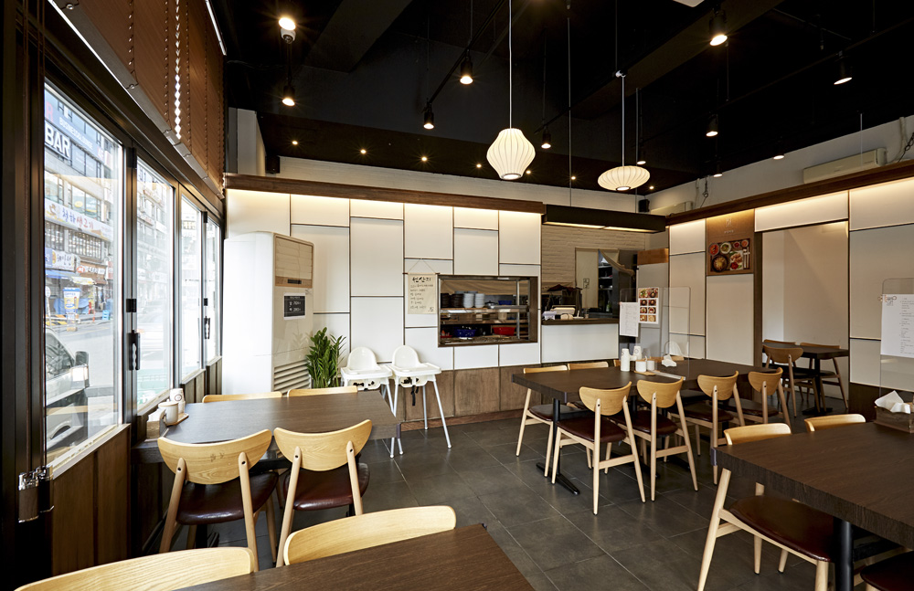 现代简约韩餐馆，温馨氛围中的美食盛宴-6