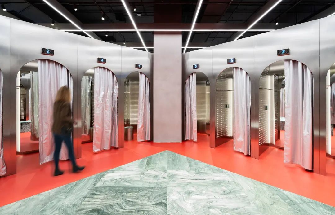 Bershka 西班牙新店室内设计丨西班牙巴伦西亚丨OMA 建筑工作室-7